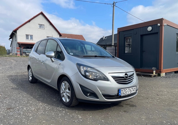 Opel Meriva cena 25499 przebieg: 179000, rok produkcji 2011 z Moryń małe 407